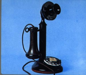DIAL TELEPHONE
